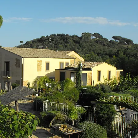 منزل ريفي Trigona *