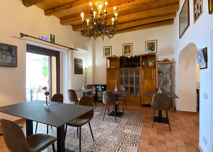 Trigona פיאצה ארמרינה