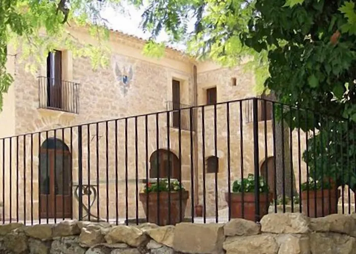 Trigona בית כפרי *