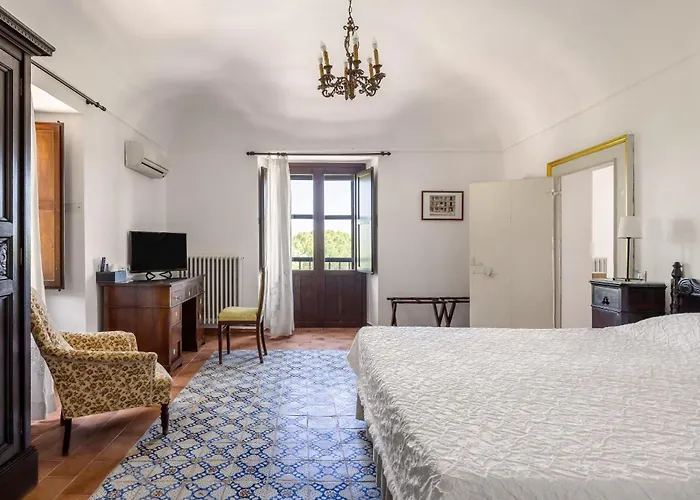 Trigona בית כפרי *