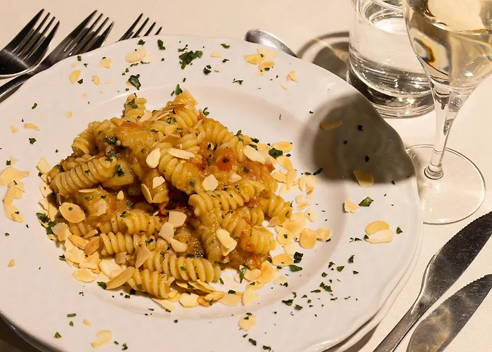 Trigona בית כפרי *